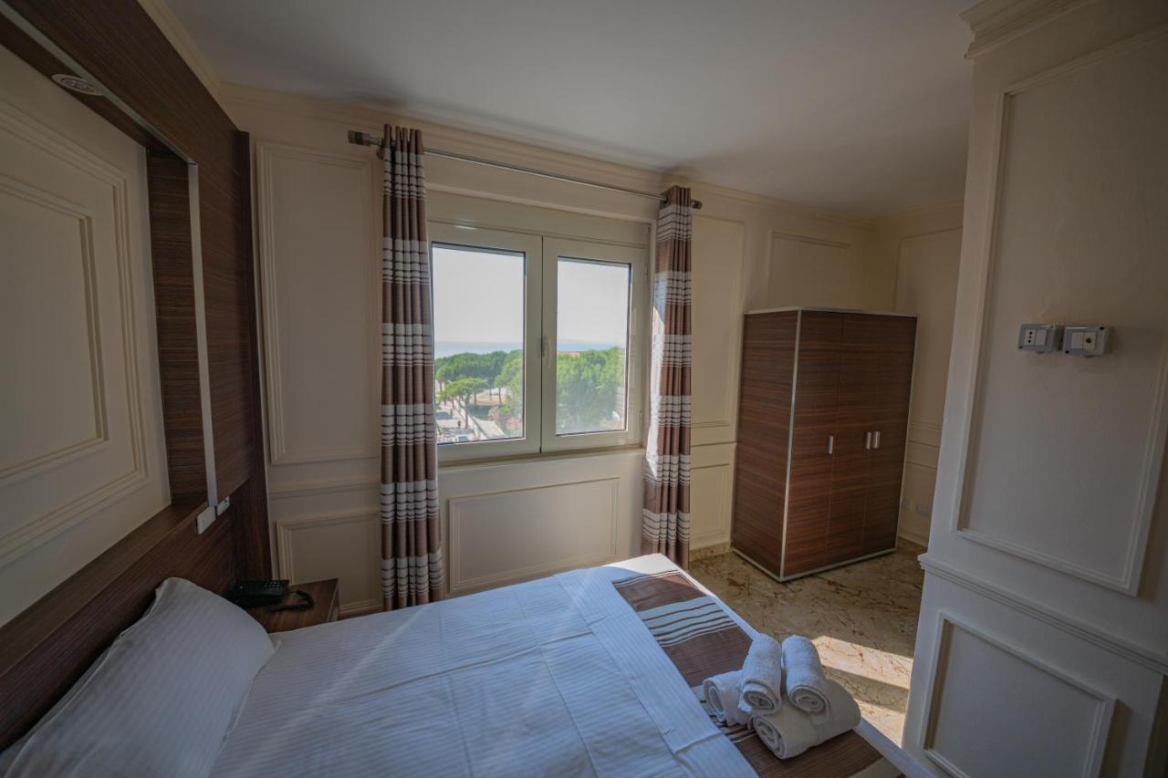 Royal Park Hotel Qerret المظهر الخارجي الصورة