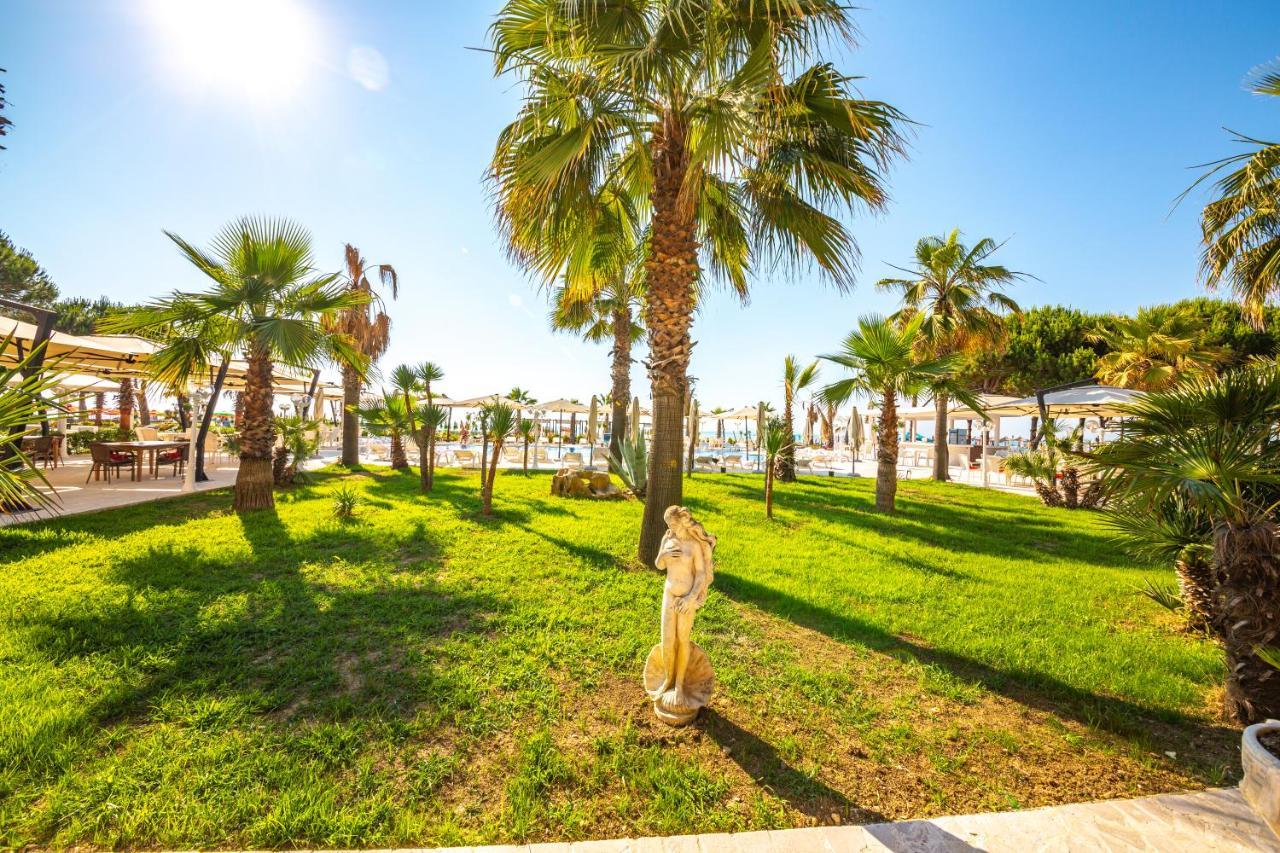 Royal Park Hotel Qerret المظهر الخارجي الصورة