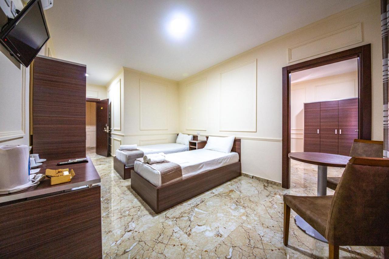 Royal Park Hotel Qerret المظهر الخارجي الصورة