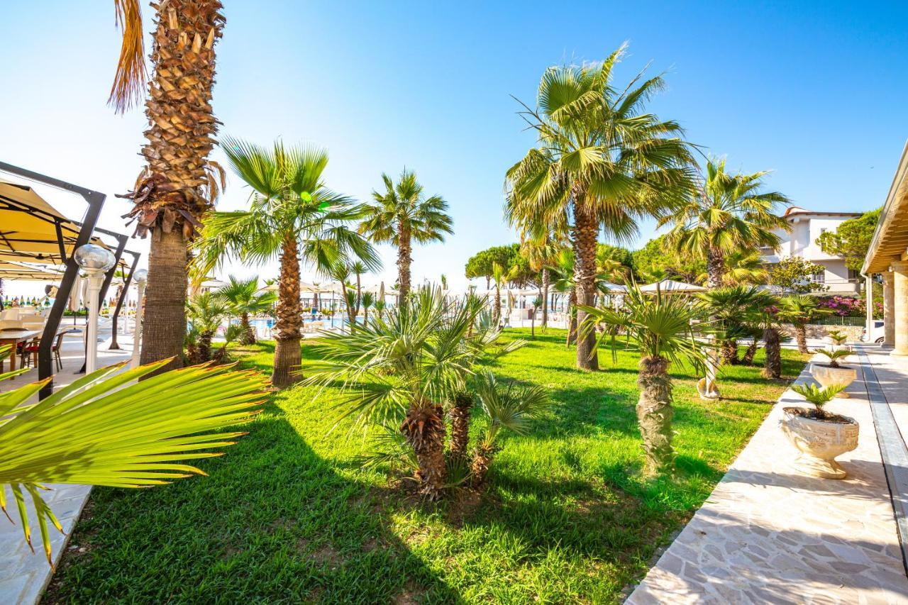 Royal Park Hotel Qerret المظهر الخارجي الصورة