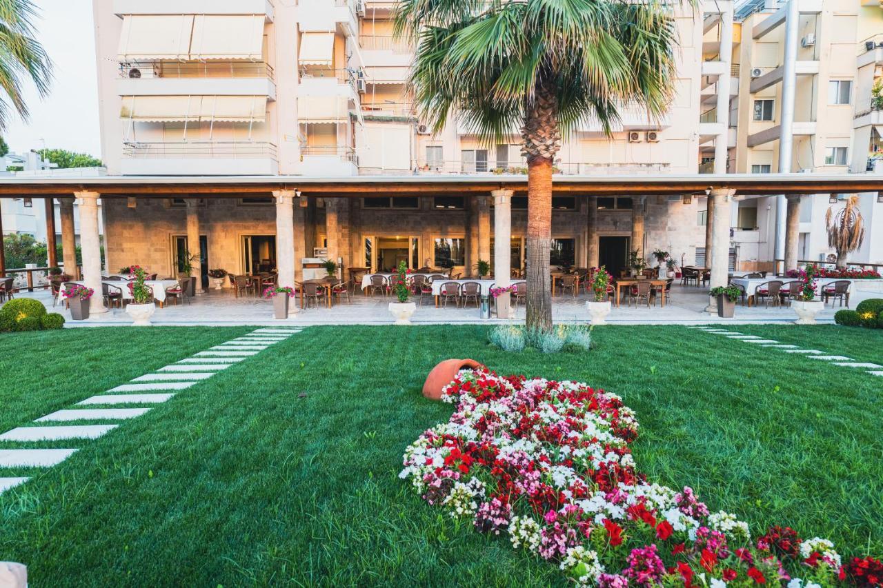 Royal Park Hotel Qerret المظهر الخارجي الصورة