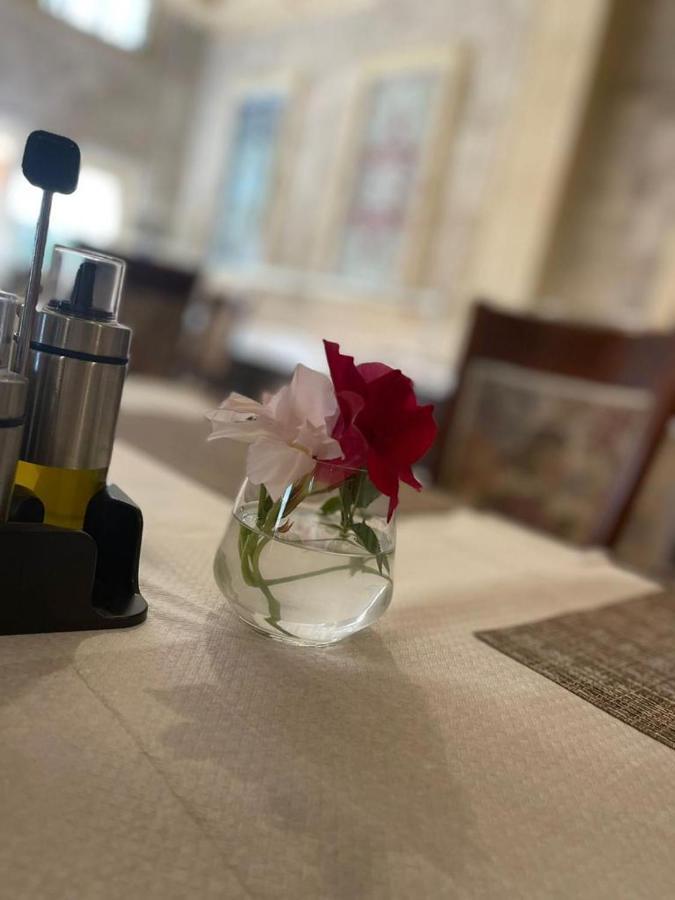 Royal Park Hotel Qerret المظهر الخارجي الصورة